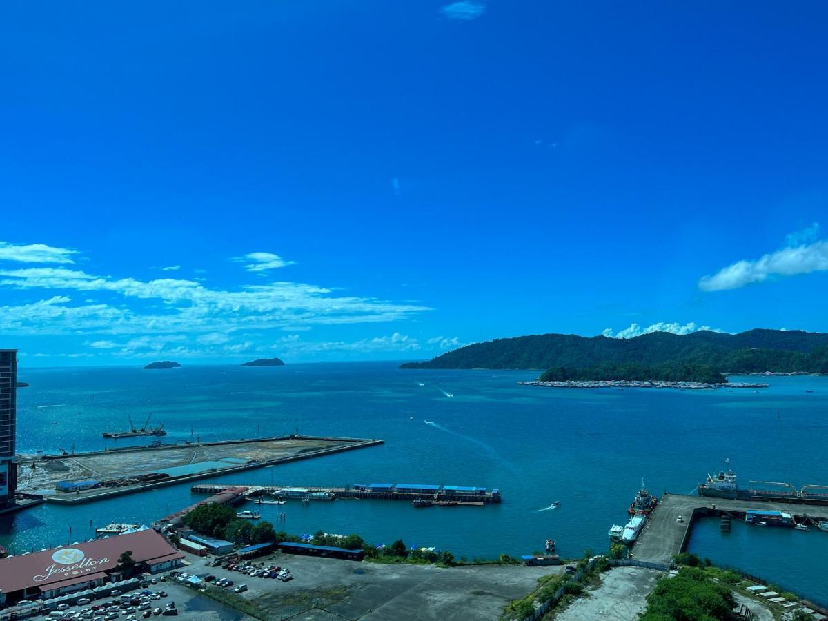 Jesselton Quay Seaview Can Request Latecheckout 2Pm *